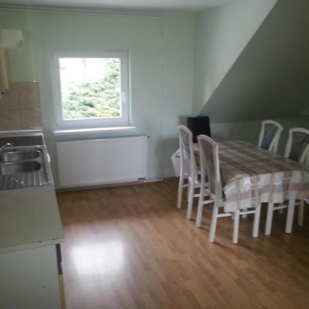 Sostanj Velenje Ravne Sobe Rooms Vrtacnik D O O المظهر الخارجي الصورة