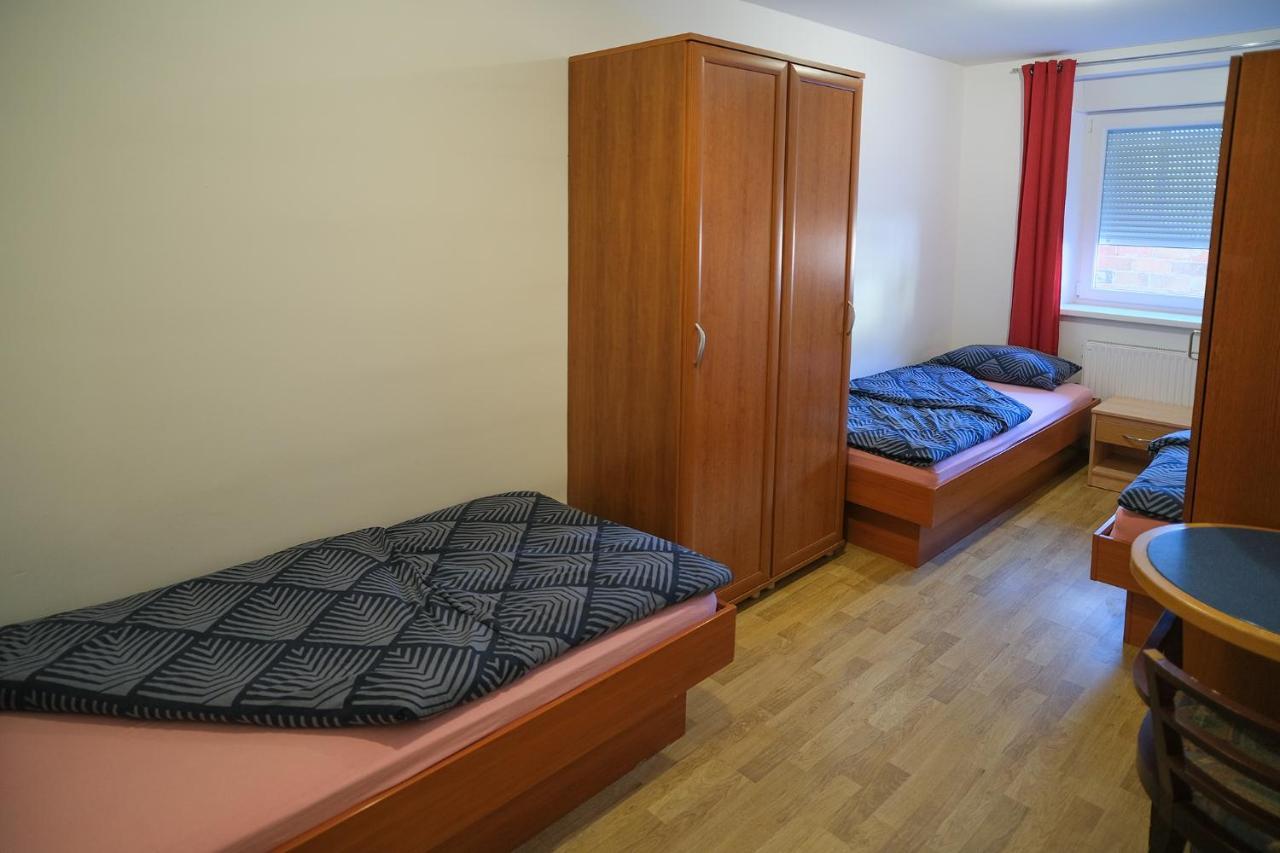Sostanj Velenje Ravne Sobe Rooms Vrtacnik D O O المظهر الخارجي الصورة