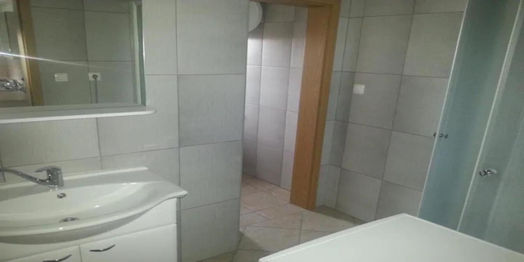 Sostanj Velenje Ravne Sobe Rooms Vrtacnik D O O المظهر الخارجي الصورة