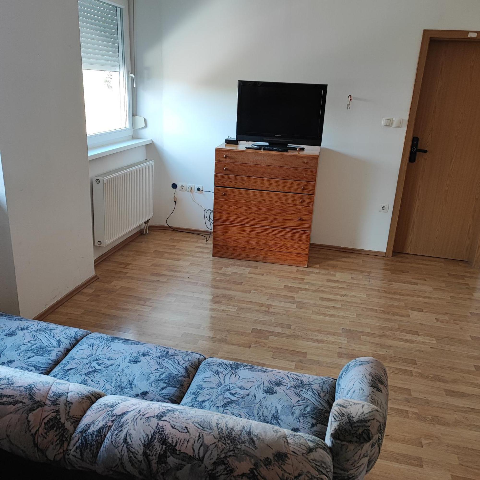 Sostanj Velenje Ravne Sobe Rooms Vrtacnik D O O المظهر الخارجي الصورة